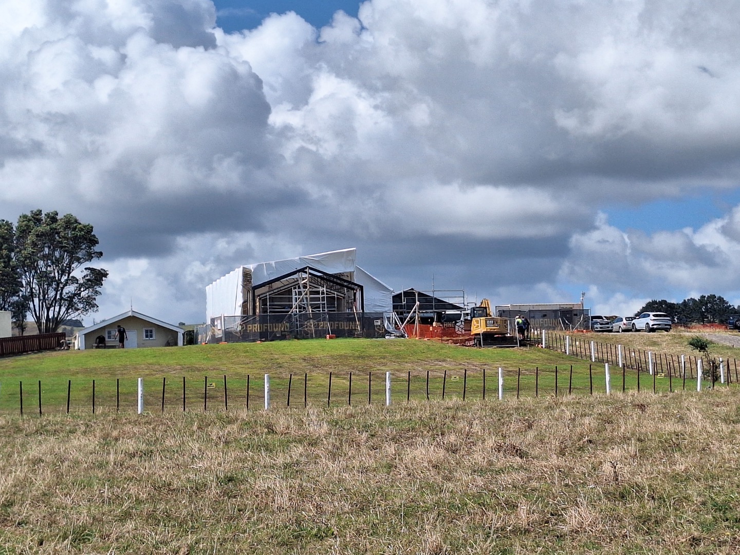 Urenui Pā is the sole remaining marae of Ngāti Mutunga and has been the central hub for iwi activities since the early 1870s.